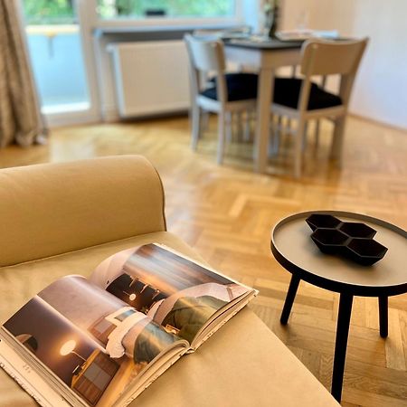 Castanilor 6 - Hip Industrial Apartment Close To City Centre Braşov Eksteriør billede
